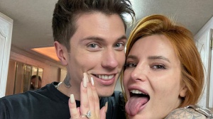 Benjamin Mascolo e Bella Thorne si sposano: l'annuncio arriva con un post su Instagram