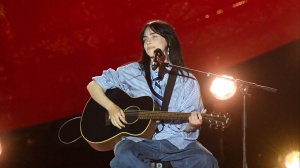Billie Eilish: “Ho passato un periodo difficile, e sto ancora cercando di capirlo"