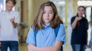 Body shaming: la generazione z colpita da offese sui social e dai coetanei