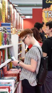 Book-toker, i nuovi influencer di TikTok che avvicinano la Generazione Zeta alla lettura