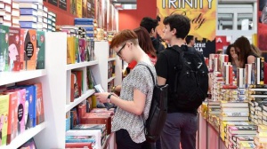 Book-toker, i nuovi influencer di TikTok che avvicinano la Generazione Zeta alla lettura