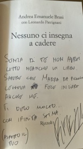 Bresh e la dedica speciale a Marracash: quando il king del rap diventa un’ispirazione di vita Bresh e la dedica speciale a Marracash: quando il king del rap diventa un’ispirazione di vita