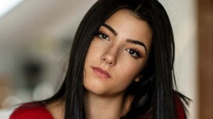 Charli e Dixie D'Amelio a Napoli: sui social impazzano i video delle due star del web
