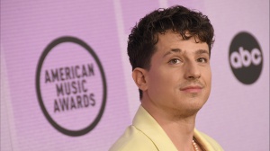 Charlie Puth si sposa! Ecco la dedica alla fidanzata Brooke Sansone