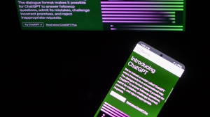 ChatGPT approda sugli smartphone americani e sfida Google: "Informazioni precise senza pubblicità"
