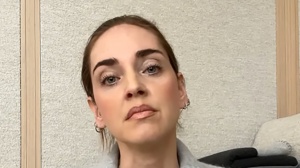 Chiara Ferragni avvista a Parco Sempione, Fedez torna on line sui social a Natale
