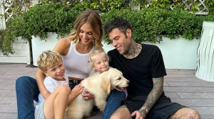 Chiara Ferragni e Fedez presentano la nuova cagnolina, si chiama Paloma