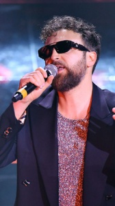 Dargen D’Amico a Radio Zeta: “Finalmente il mio nuovo album Nei Sogni Nessuno è Monogamo”