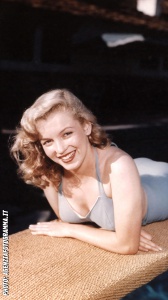 DEA. LE VITE SEGRETE DI MARILYN MONROE: IN ATTESA DI BLONDE, RICORDIAMO LA DIVA CON LA BIOGRAFIA DEFINITIVA