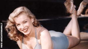 DEA. LE VITE SEGRETE DI MARILYN MONROE: IN ATTESA DI BLONDE, RICORDIAMO LA DIVA CON LA BIOGRAFIA DEFINITIVA