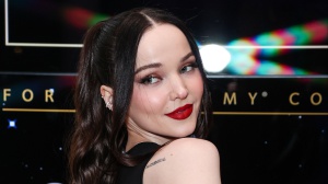 Dove Cameron ha annunciato il titolo del suo album di debutto in due volumi 