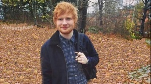 Ed Sheeran ha registrato una versione live di "Autumn Variations" nei salotti dei suoi fan