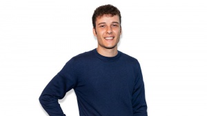Edoardo Donnamaria di Radio Zeta nella casa del Grande Fratello vip: “In bocca al lupo, Zetino”