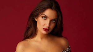 Elettra Lamborghini e i Pinguini Tattici Nucleari, idea featuring