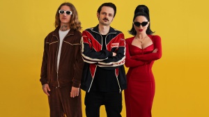 Fabio Rovazzi, Paola Iezzi e Dani Faiv su Radio Zeta raccontano la loro “Red Flag”