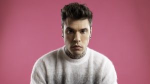 Fedez a Radio Zeta: “Non mi candido in politica, torno sulle scene musicali con l’album Disumano"