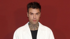 Fedez ancora ricoverato a Milano, nuova trasfusone per il rapper