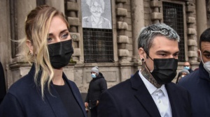 FEDEZ E CHIARA FERRAGNI POSITIVI AL COVID: “I BAMBINI SONO NEGATIVI”