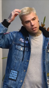 Fedez pensieroso? Cala il sipario su "Muschio Selvaggio". Quali sono i possibili scenari...