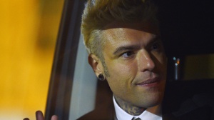 Fedez torna sui social e fa chiarezza: "Ho preso psicofarmaci"