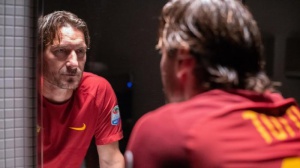 Francesco Totti: in arrivo la serie tv sulla sua vita dal titolo “Speravo de morì prima” 