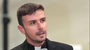 Generazione Zeta e fede, su Radio Zeta microfoni aperti con don Luigi Epicoco