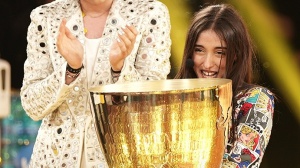 Giulia Stabile vince Amici 2021, la ballerina batte il cantante e fidanzato Sangiovanni
