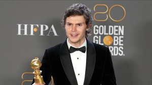 Golden Globe 2023: E’ polemica per il premio a Evan Peters e il suo Dahmer 