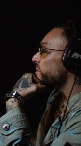 GUÈ a Radio Zeta: “Tutta la consapevolezza di questi anni racchiusa in questo mio nuovo album”