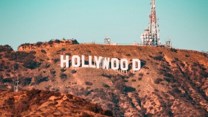 Hollywood ferma i motori. Gli attori entrano ufficialmente in sciopero contro gli Studios