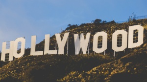 Hollywood riparte, raggiunto un accordo preliminare. Dopo 118 giorni finisce lo sciopero degli attori 