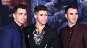 I Jonas Brothers tornano a casa per Natale: su Disney+ arriva il loro nuovo film