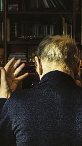 I migliori libri da leggere per ogni età, diamo uno sguardo a “La sepoltura dei topi e altri racconti” e a “Il silenzio è musica”