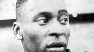 I migliori libri da leggere per ogni età, diamo uno sguardo a “Lewis Hamilton, la biografia” e a “Pelé, l'autobiografia”