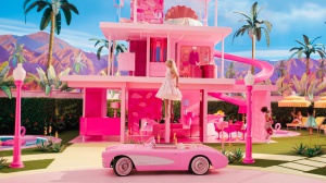 Il film “Barbie” ha usato tutte le scorte globali di vernice rosa. La sceneggiatrice: "Il mondo ha finito il rosa"