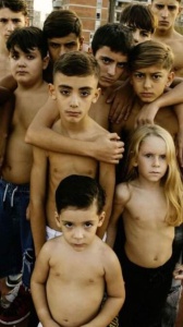 Il nuovo album di Geolier: “Il coraggio dei bambini” fuori il 6 gennaio 2023