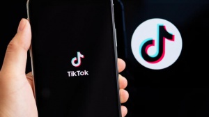 Il tiktoker italiano più seguito al mondo si chiama Khaby Lame e vive in provincia di Torino