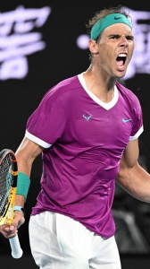 Immenso Nadal, batte Medvedev e vince gli Australian Open: è il tennista più vincente di sempre