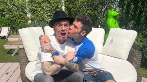 J-Ax e Fedez di nuovo insieme: dopo quattro anni di silenzio annunciano un regalo alla loro città