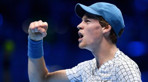 Jannik Sinner vince contro Mikael Ymer e passa al terzo turno di Wimbledon