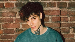 Jayred domani pomeriggio sarà ospite di Radio Zeta, la voce delle canzoni più famose di TikTok