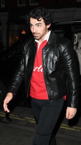 Joe Jonas è fidanzato con Stormi Bree? Ecco le prime foto ad Aspen  