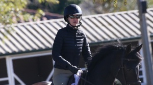 Kendall Jenner e Bad Bunny in un appuntamento romantico a cavallo. Ecco le ultime foto!
