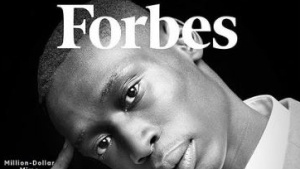 Khaby Lame incoronato da Forbes:  "E' il Charlie Chaplin dell'era digitale"
