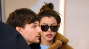 Louis Tomlinson ed Eleanor Calder si sarebbero lasciati dopo cinque anni di amore