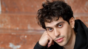 Mahmood chi è: cosa significa Mahmood, fidanzato, le curiosità sull’artista in gara a Sanremo 2024