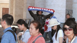 Mainstream, 10 anni dopo: il disco che ha riscritto l'idea di normalità