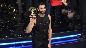 Marco Mengoni: “Mi sono sentito un po’ in colpa. Quando vedevamo la classifica mi vergognavo”.