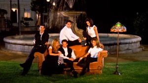 Matthew Perry, il tributo di Jennifer Aniston, Courteney Cox e Matt LeBlanc per l’attore scomparso