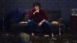 Michele Bravi, la convivenza con il dolore raccontata in "La geografia del buio"